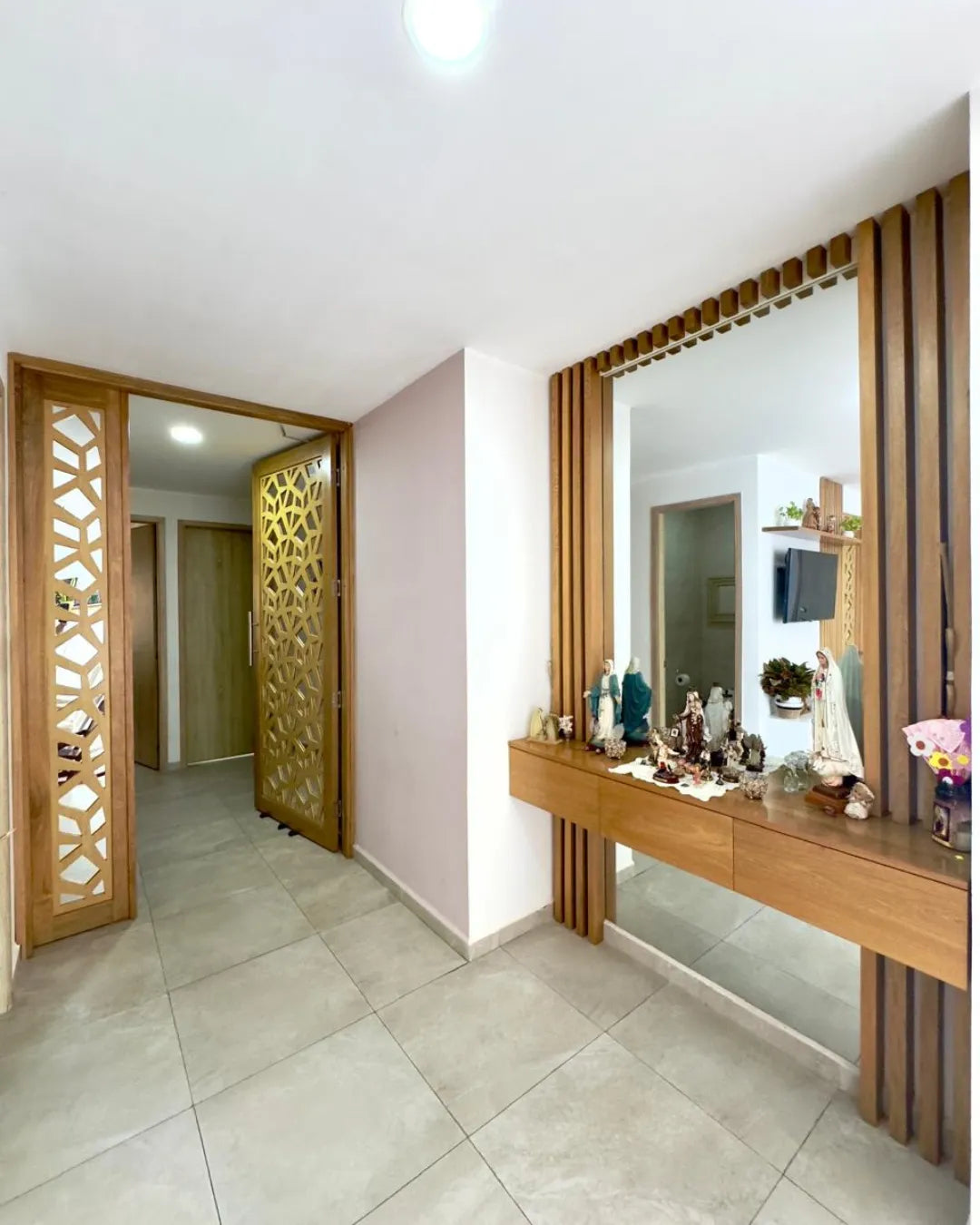 Apartamento 155mts2 en castellana 3 habitaciones + servicio + 2 parqueaderos + cuarto útil