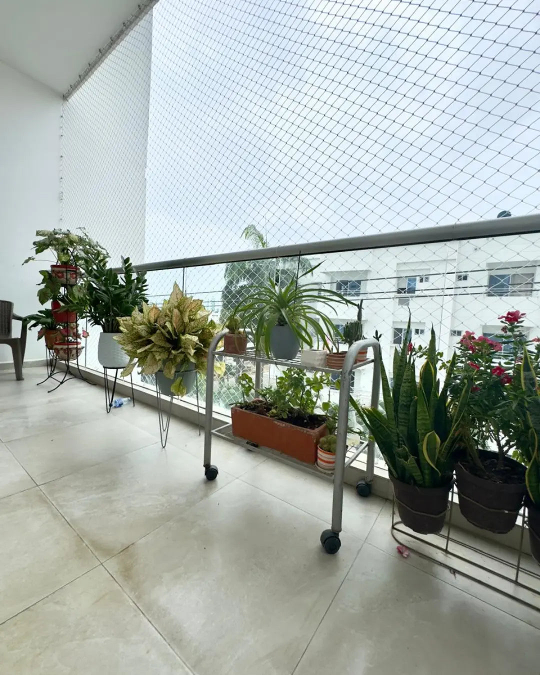 Apartamento 155mts2 en castellana 3 habitaciones + servicio + 2 parqueaderos + cuarto útil