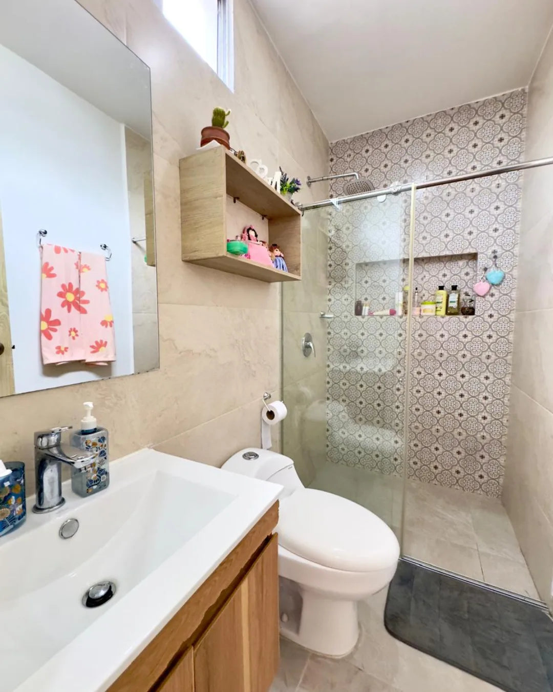 Apartamento 155mts2 en castellana 3 habitaciones + servicio + 2 parqueaderos + cuarto útil