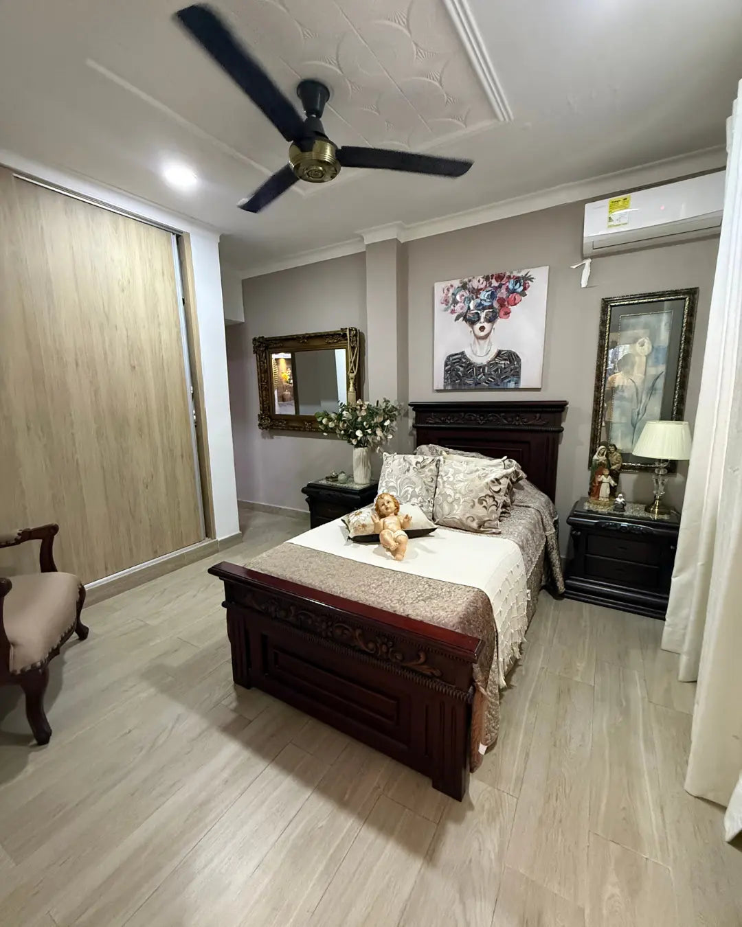 Casa en venta 310mts2 en barrio villa campestre 5 habitaciones + servicio + garaje eléctrico