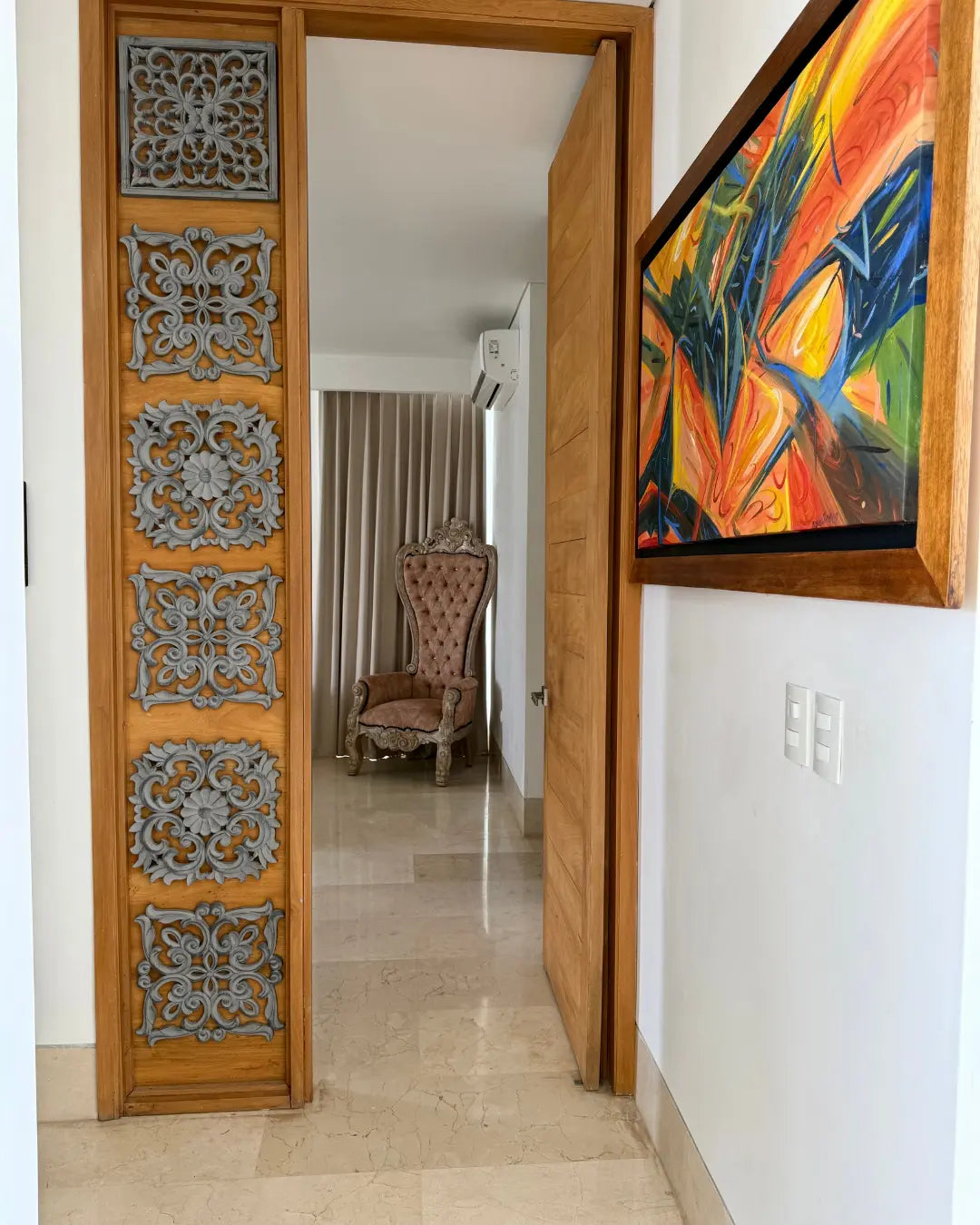 Casa de lujo 700mts2 en exclusivo conjunto cerrado con 4 habitaciones + servicio + estudio + piscina + bar + bbq