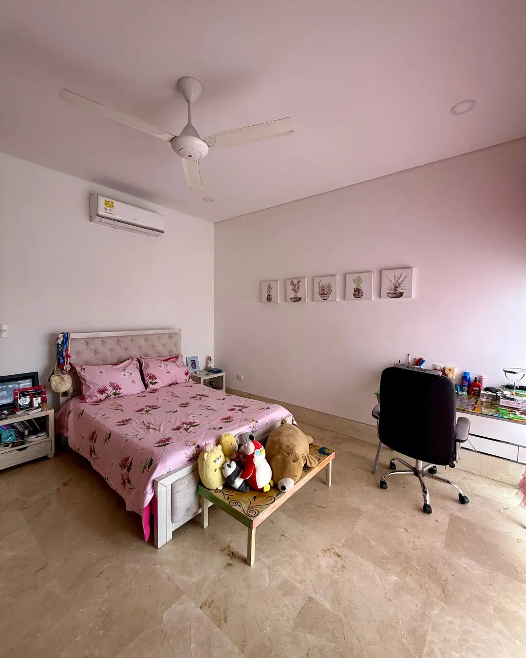 Casa de lujo 700mts2 en exclusivo conjunto cerrado con 4 habitaciones + servicio + estudio + piscina + bar + bbq