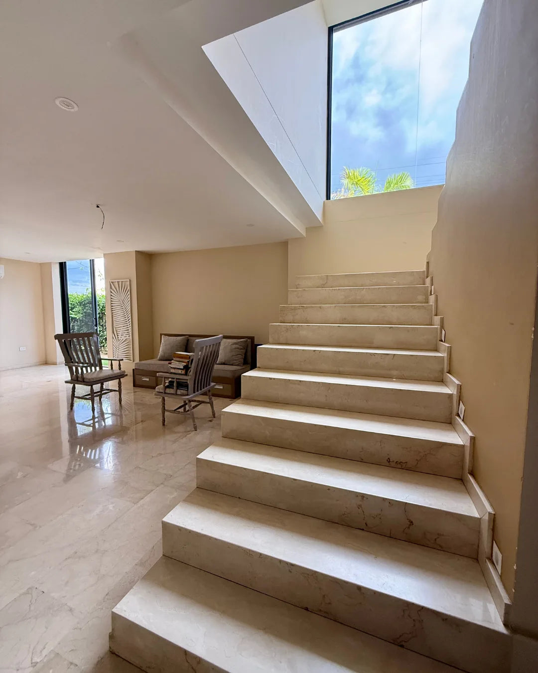 Casa de lujo 1200mts2 en conjunto cerrado al norte de montería 6 habitaciones + piscina + seguridad privada 24/7