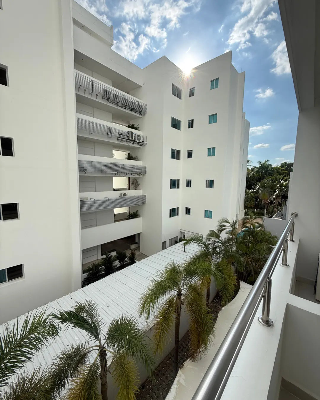 Apartamento 216mts2 en El Recreo 3 Habitaciones + Habitación de servicio + 2 Parqueaderos + Cuarto útil