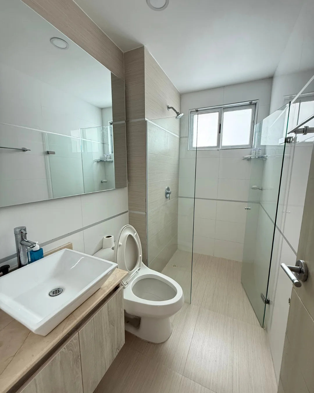 Apartamento 216mts2 en El Recreo 3 Habitaciones + Habitación de servicio + 2 Parqueaderos + Cuarto útil