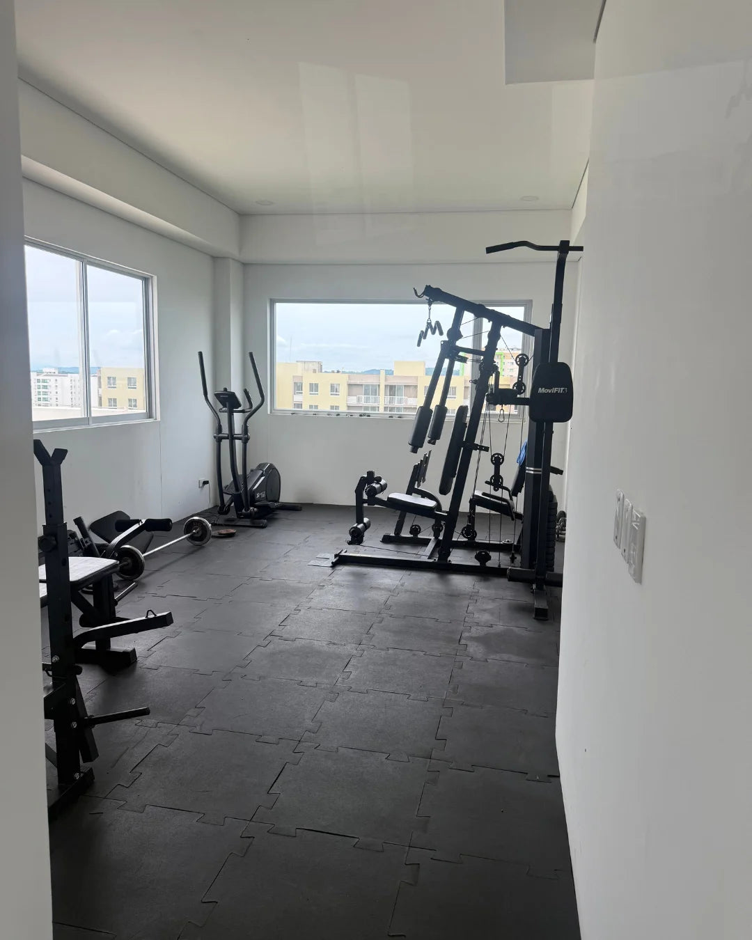 Apartamento de 80mts2 en Monteverde 3 Habitaciones + 2 Baños + Parqueadero + Cuarto útil
