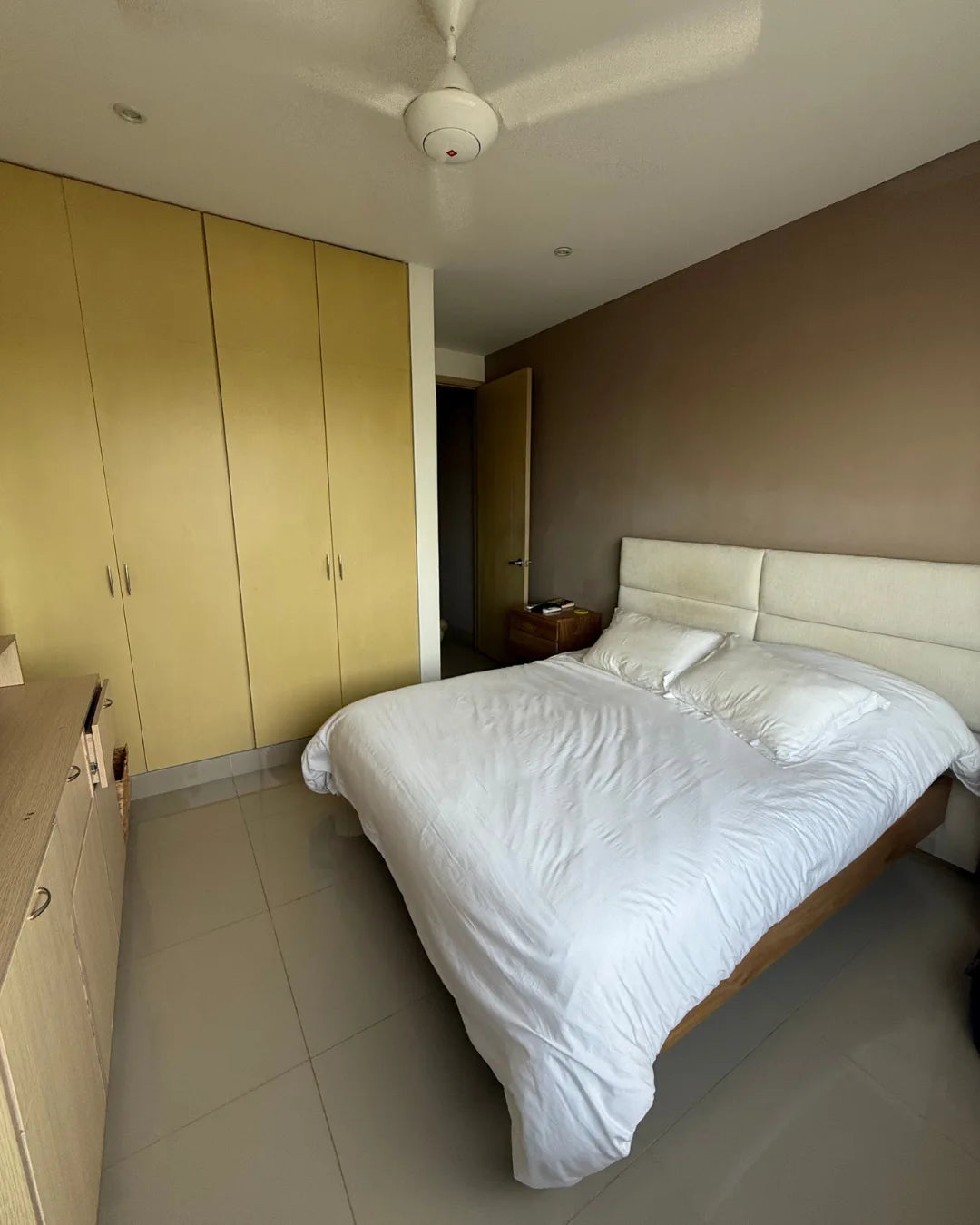 Apartamento de 120mts2 en La Castellana 3 Habitaciones + 4 baños + Habitación de servicio
