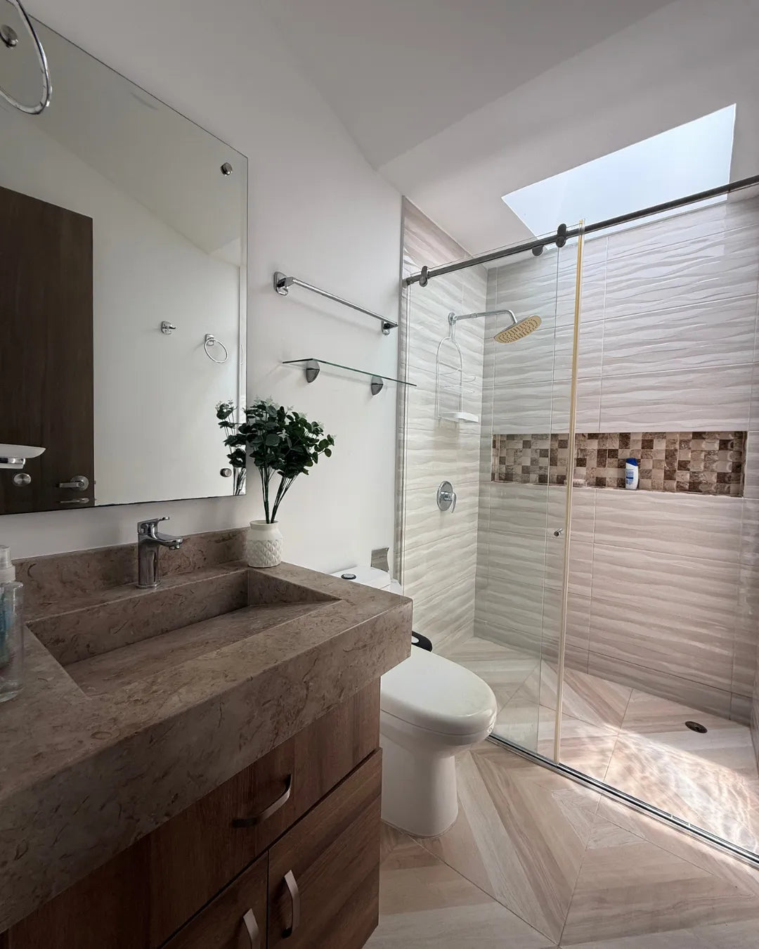 Casa 180mts2 en Castellana 3 Habitaciones + 4 Baños + Estudio + Cuarto útil