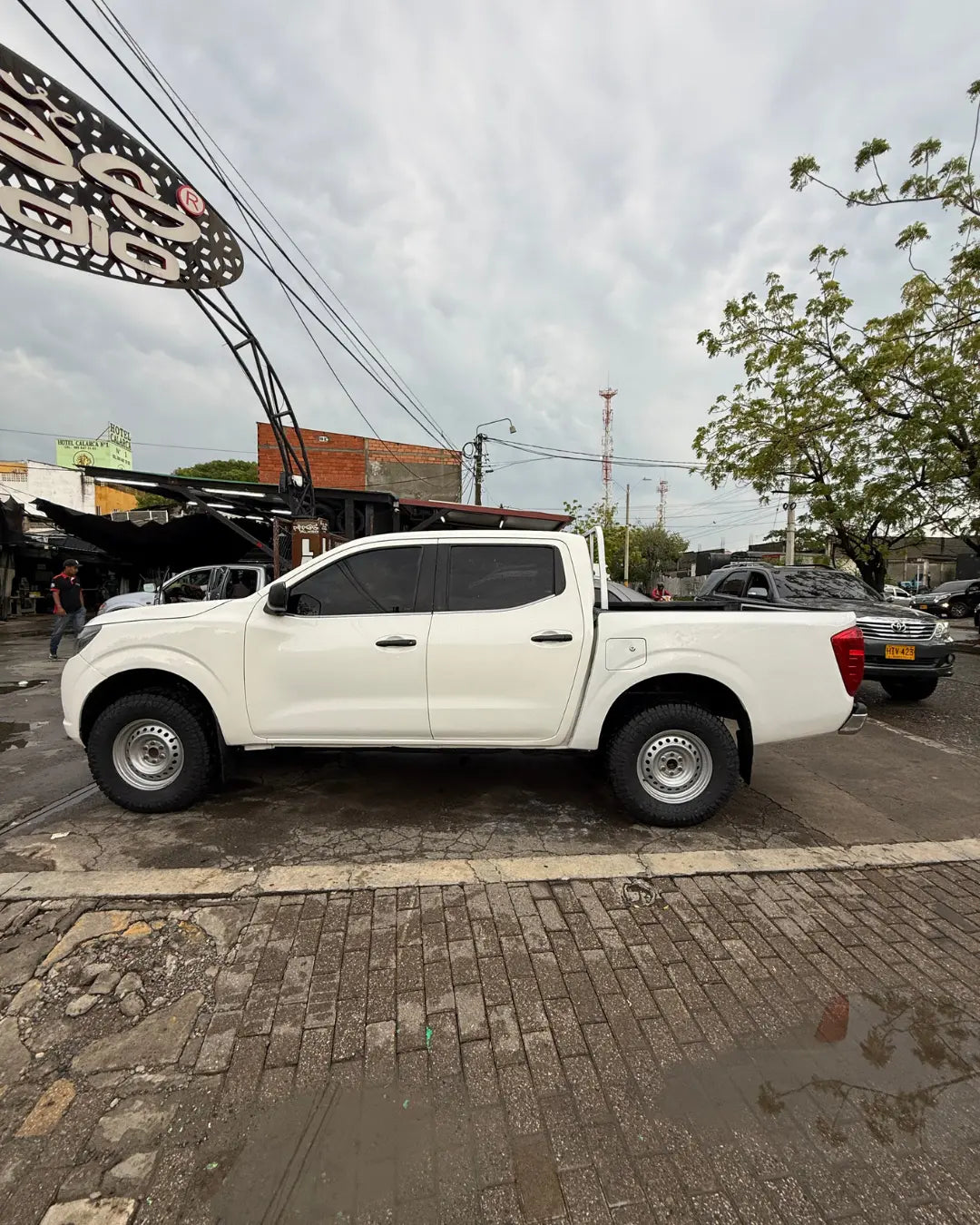 Nissan frontier np300 2017 mecánica 4x2 gasolina