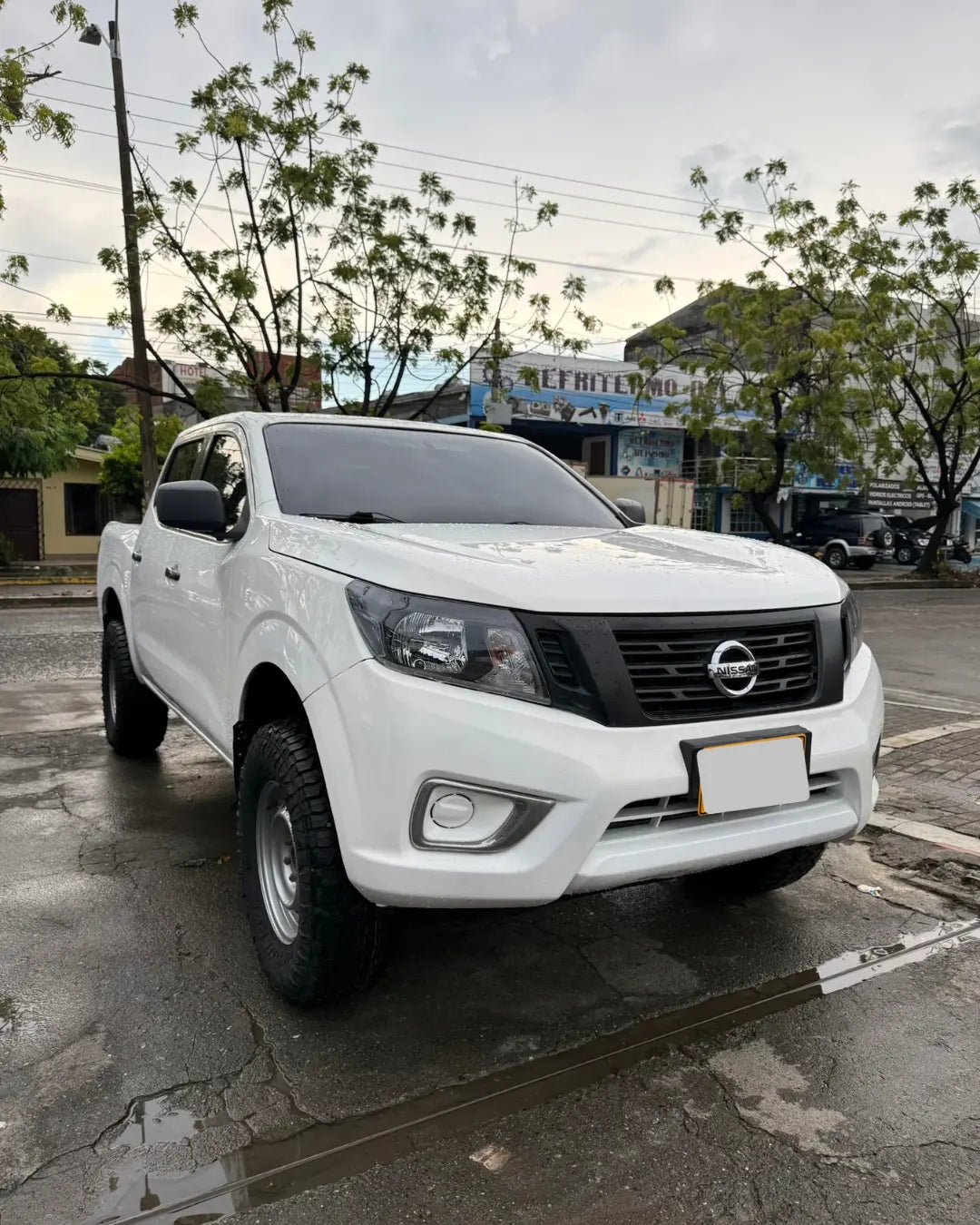 Nissan frontier np300 2017 mecánica 4x2 gasolina